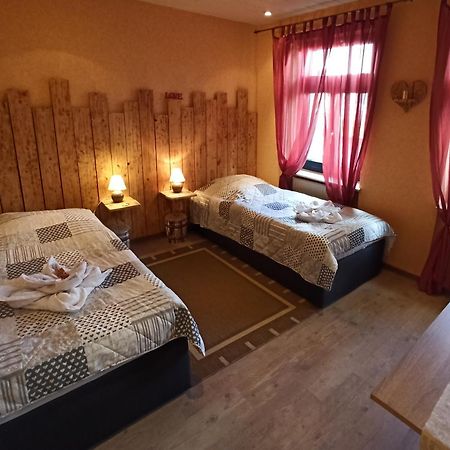 Haus Oberkassel Hotell Bonn Eksteriør bilde